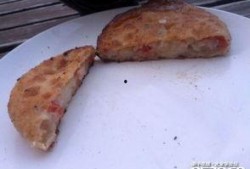 路边摊鲜肉饼爆料视频真实,路边摊鲜肉饼，口感惊艳的秘密大公开！