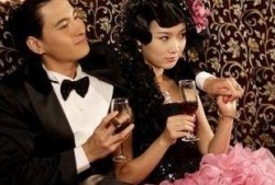 一号化妆间在线观看,揭秘明星幕后幕后